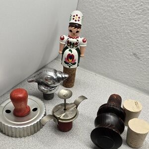 Vintage Bottle Stoppers & EKCO Press Set – Mixed Lot